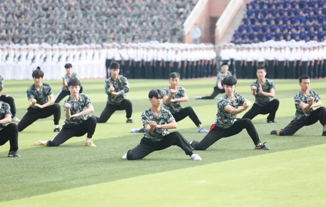 R(bo)(hu)F(xin)(chng)W(xu)D