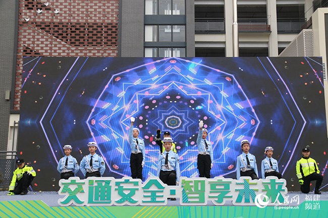 衶꡷ Jz
