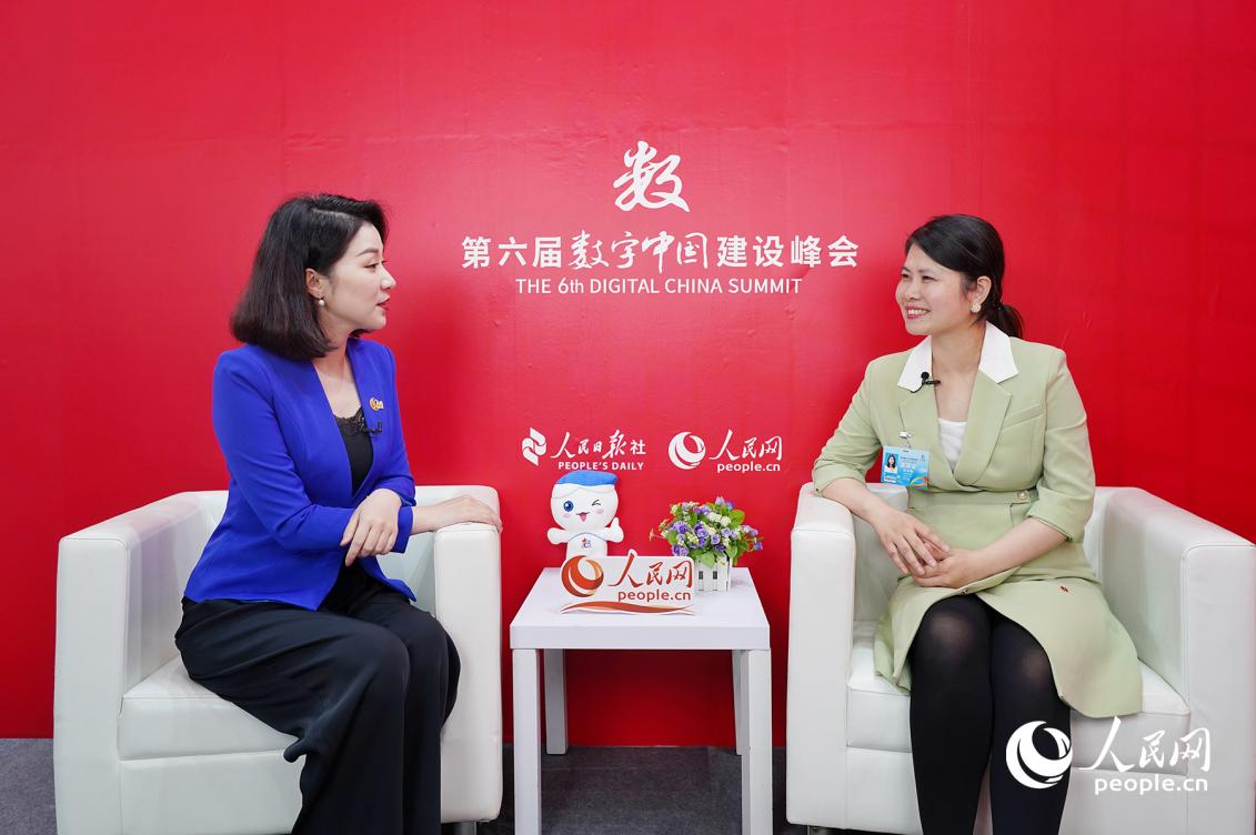 徐春梅接受人民網(wǎng)專(zhuān)訪。人民網(wǎng) 蘭志飛攝