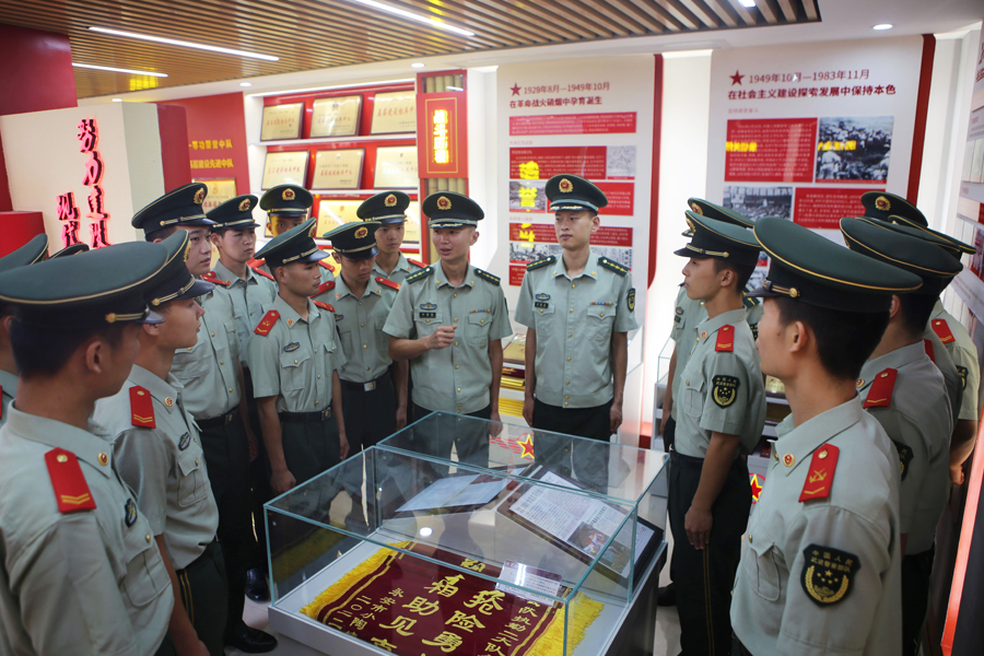 講述中隊(duì)的光輝戰(zhàn)斗歷程。永安中隊(duì)供圖