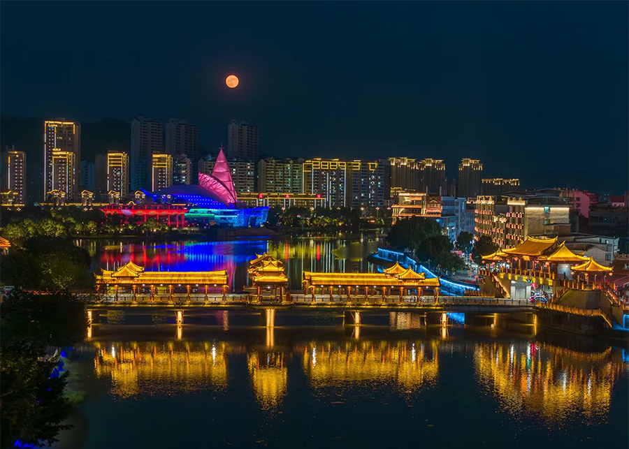 9月29日晚，福建漳州南靖縣月色。馮木波攝