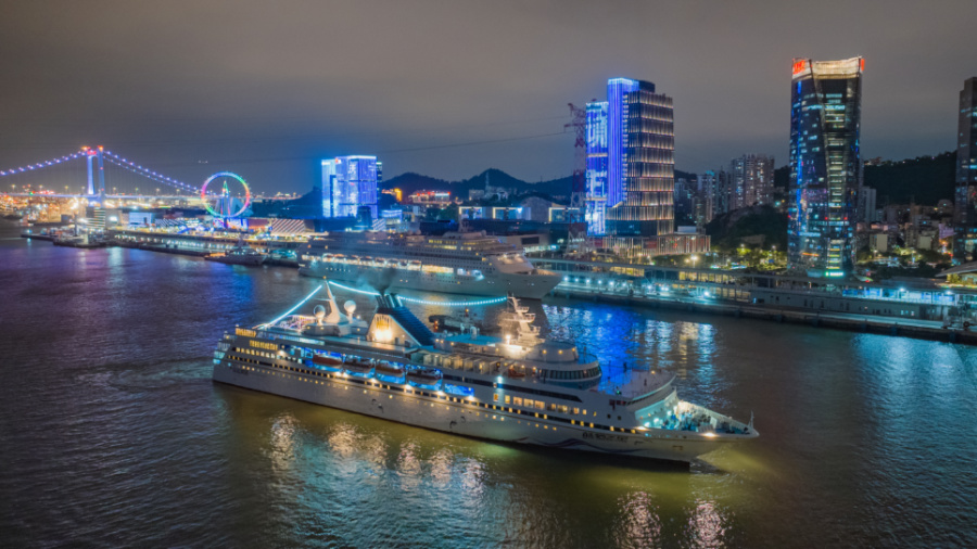 “藍(lán)夢(mèng)之星”國(guó)際郵輪啟航。主辦方供圖