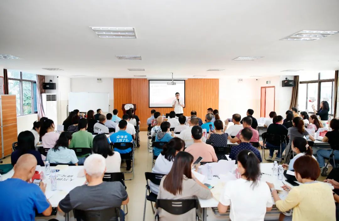 共讀會現(xiàn)場。