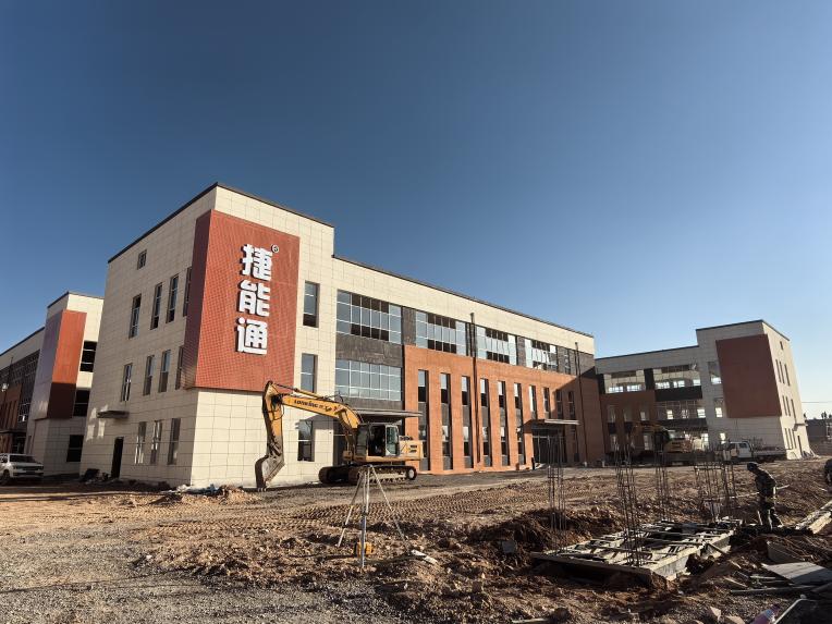 閩寧鎮(zhèn)產(chǎn)業(yè)園。王卿攝