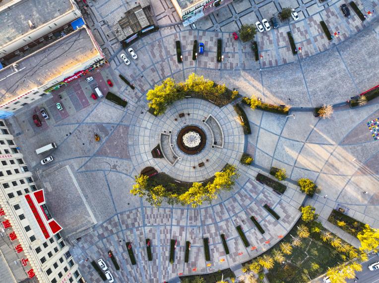 閩寧鎮(zhèn)。吳賢賓攝