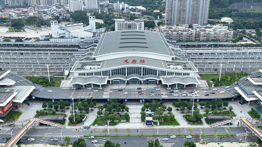 龍巖站。傅藝鵬攝