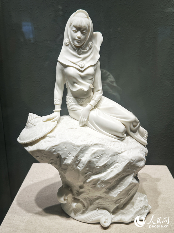 蘇聯(lián)旺作品《憧憬》，融入了福建地方特色元素。人民網(wǎng)記者 劉卿攝