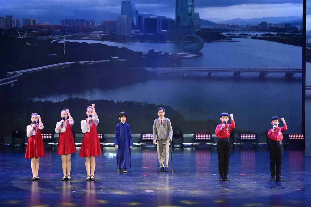 情景劇《你好，奮斗者》