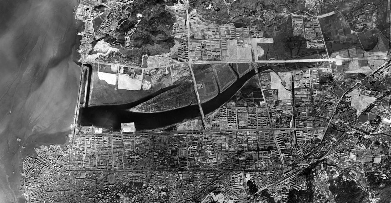 治理前，1984年的筼筜湖。