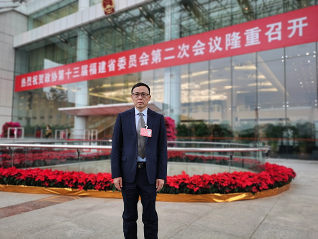 福建省政協(xié)委員，民盟福建省委會常委、莆田市委會主委施清芳。受訪者供圖