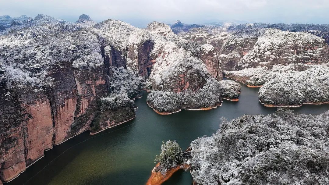 三明市泰寧縣大金湖地質(zhì)公園。林娜攝