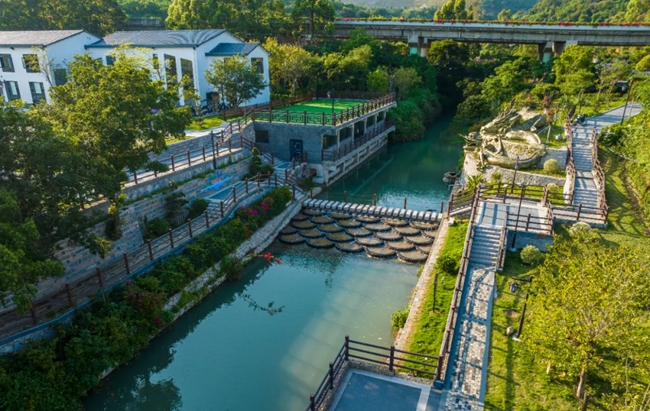鶴上鎮(zhèn)新覽村河長制主題公園。長樂區(qū)融媒體中心供圖