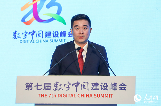 網(wǎng)龍網(wǎng)絡公司副總裁 林通