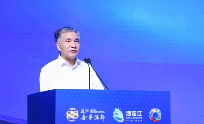 福州市副市長(zhǎng)林治良致辭。