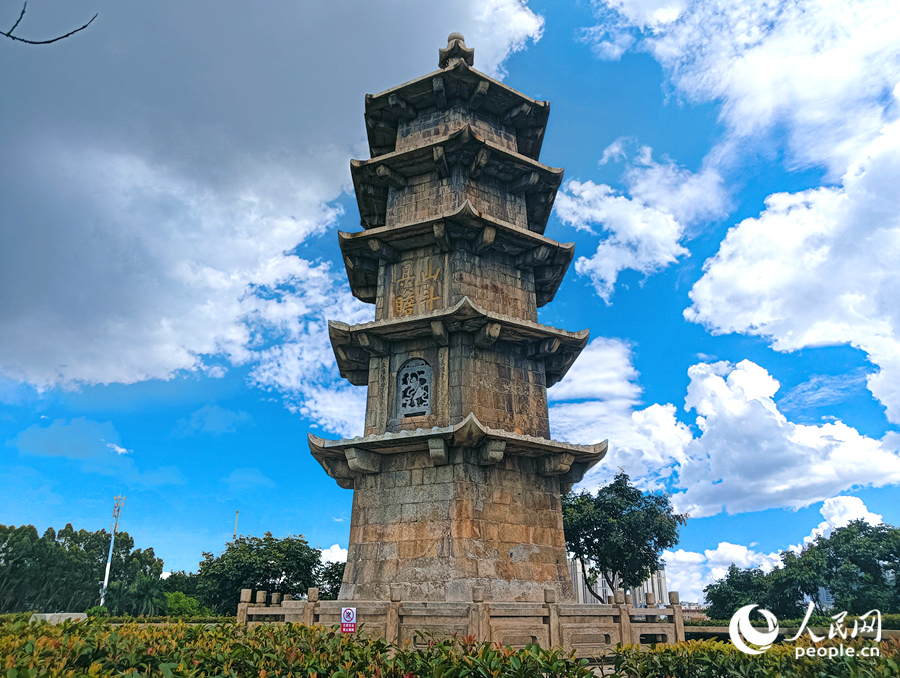 歷經(jīng)400多年風(fēng)雨的廈門同安文筆塔。人民網(wǎng)記者 陳博攝