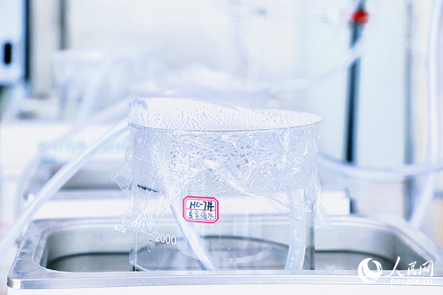 利用真實海水制氫。人民網(wǎng) 李唯一攝