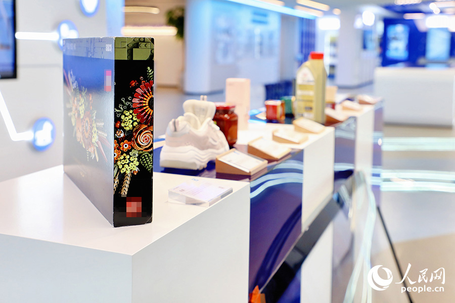 搭載有量子云碼的產(chǎn)品。人民網(wǎng) 李唯一攝