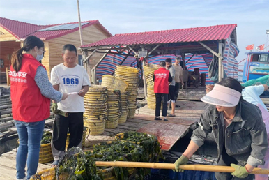 平安產(chǎn)險福建分公司《平安“漁業(yè)零工?！敝Φ胤街еa(chǎn)業(yè)大發(fā)展》