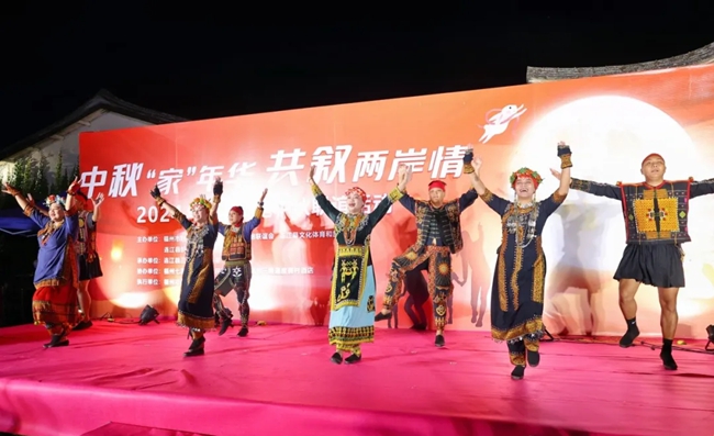 現(xiàn)場(chǎng)表演。