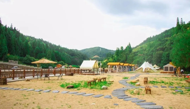 沙灘公園。泗橋鄉(xiāng)宣傳辦供圖