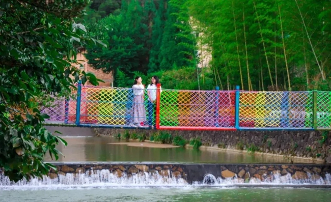 網(wǎng)紅打卡區(qū)。泗橋鄉(xiāng)宣傳辦供圖