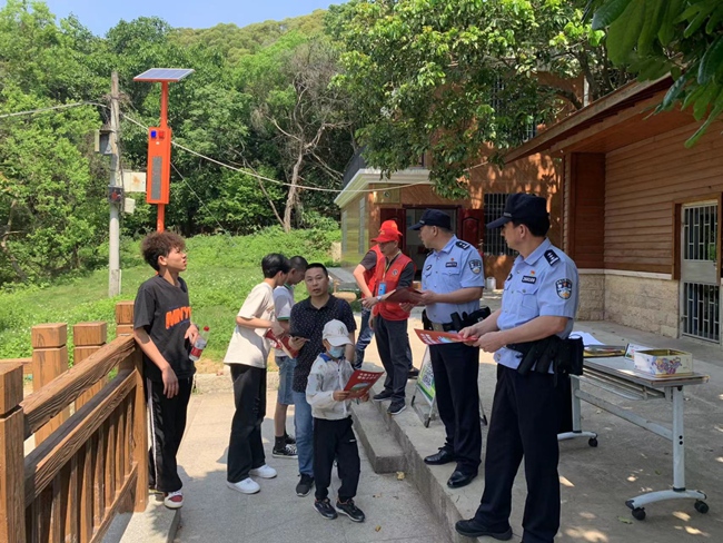 組建宣傳隊伍，增強(qiáng)宣教工作覆蓋面。