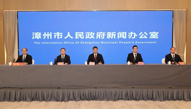 11月27日，漳州市“創(chuàng)新創(chuàng)業(yè)·惠企利民”系列主題新聞發(fā)布會(huì)（云霄專場）舉行。云霄縣融媒體中心供圖