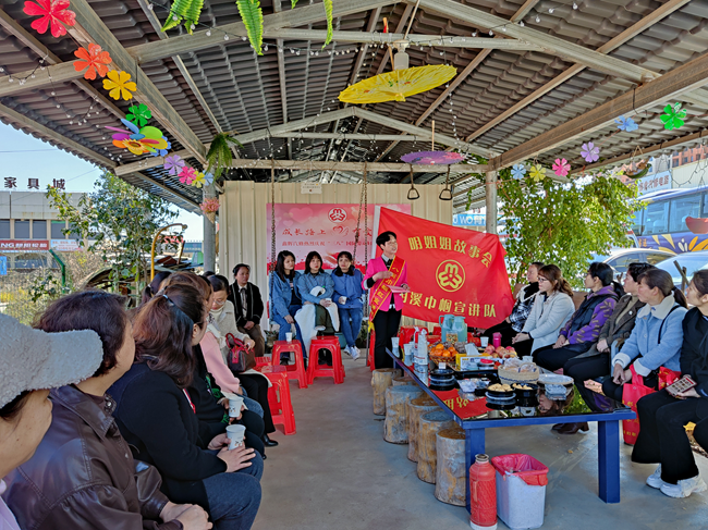 明溪巾幗宣講隊下基層。明溪縣融媒體中心供圖