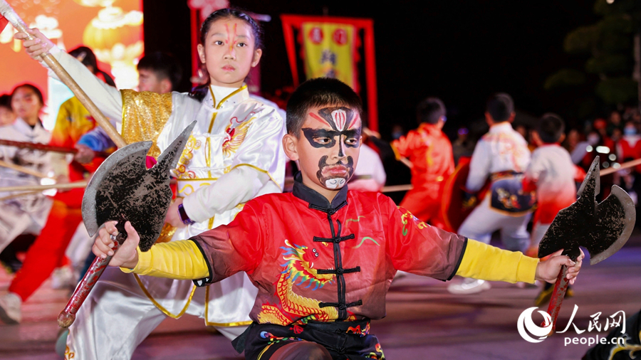 宋江陣表演。人民網(wǎng)記者 陳博攝