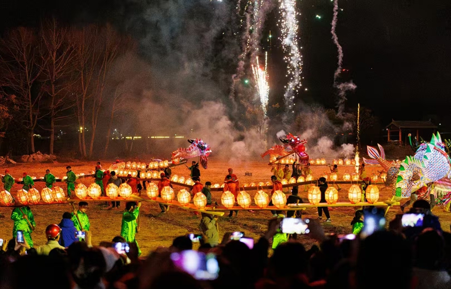 長(zhǎng)汀縣的煙花表演