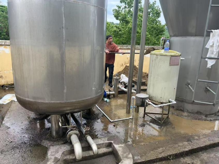 牙城鎮(zhèn)棗嶺村水廠更換濾料