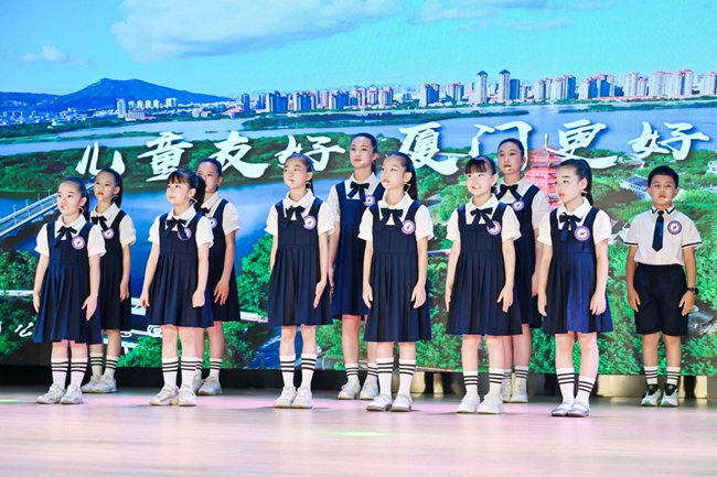 海峽兩岸少年合唱團(tuán)現(xiàn)場(chǎng)演繹主題曲