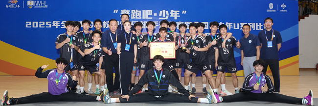 翔安中學手球隊獲得全國青少年校園（俱樂部）手球聯賽暨全國青少年U系列比賽（南方賽區(qū)）男子U18校園組亞軍。