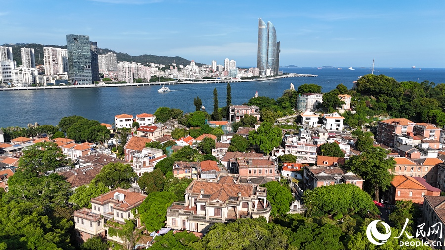 “海上花園城市”廈門不僅風(fēng)光旖旎，還以文明之城著稱。人民網(wǎng)記者 陳博攝