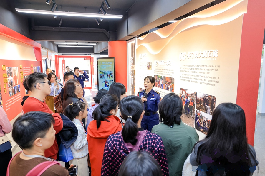“思明·文明學習時間”宣講團開展文明宣講。思明區(qū)融媒體中心供圖