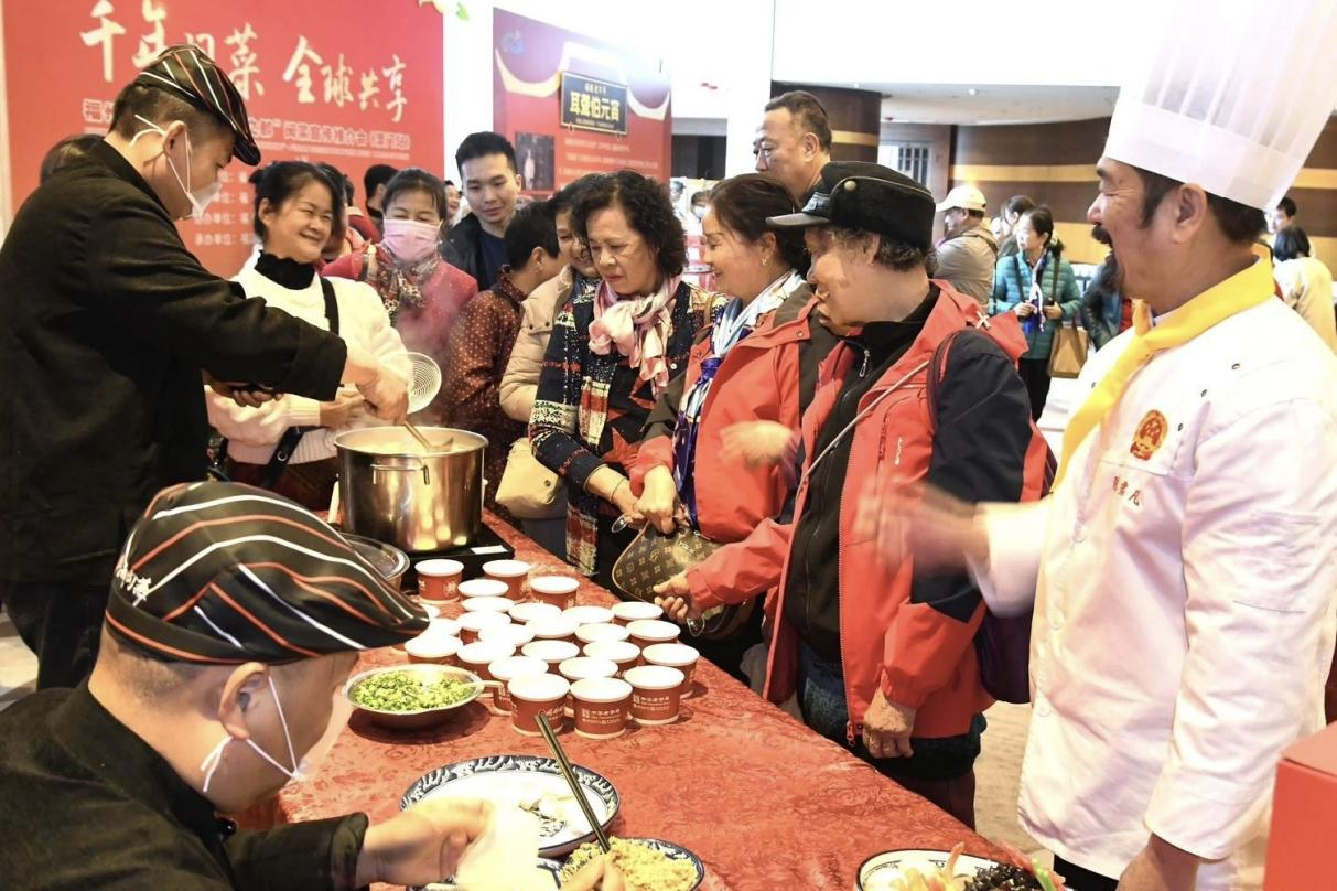 “千年閩菜 全球共享”閩菜宣傳推介會(huì)走進(jìn)澳門。福州市餐飲烹飪行業(yè)協(xié)會(huì)供圖