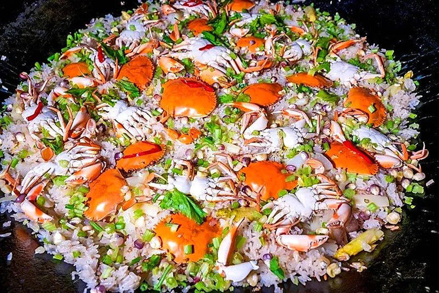 螃蟹飯。云霄縣融媒體中心供圖