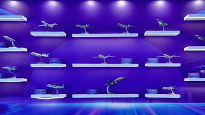 小鎮(zhèn)“特產(chǎn)”無人機(jī)作為福建省首個低空經(jīng)濟(jì)示范園區(qū)，“榕創(chuàng)匯”無人機(jī)小鎮(zhèn)被納入福建各地中小學(xué)研學(xué)規(guī)劃，預(yù)計(jì)每年將吸引2萬至5萬名中小學(xué)生前來體驗(yàn)學(xué)習(xí)。