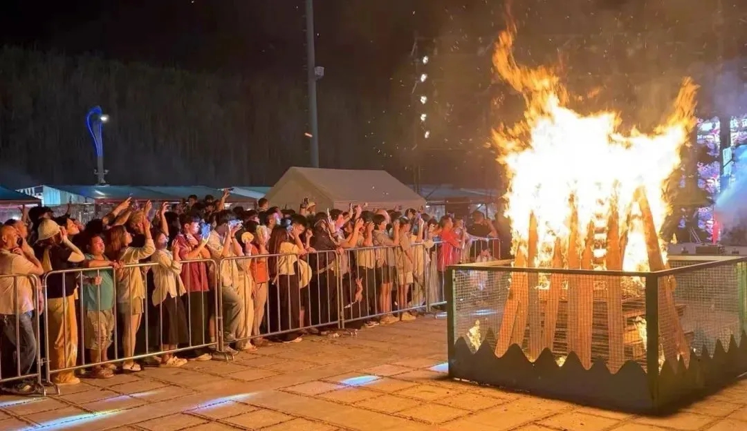 夜賞篝火。長(zhǎng)樂區(qū)融媒體中心供圖