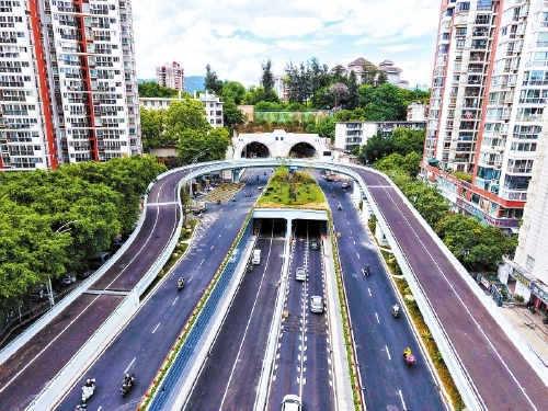 改造后的象山隧道。 周昊攝