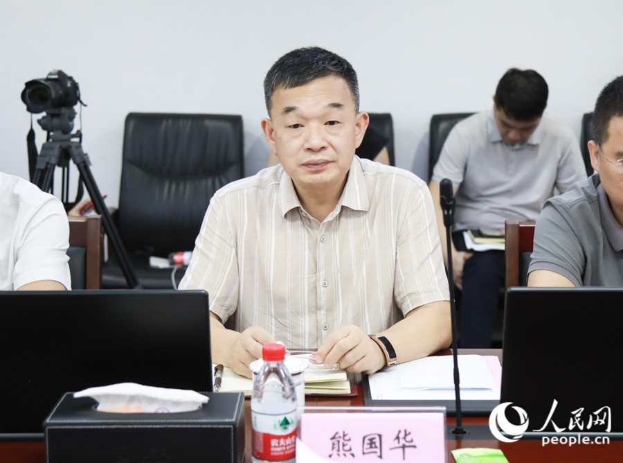 福州高新區(qū)黨工委委員、機關(guān)黨委書記熊國華。