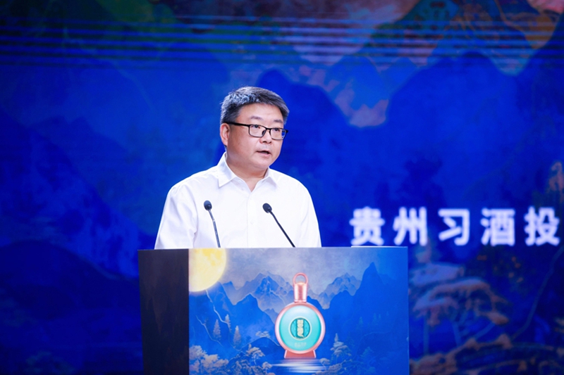習(xí)酒集團(tuán)黨委副書記、副董事長(zhǎng)、總經(jīng)理萬(wàn)波致辭。彭蕓熙攝