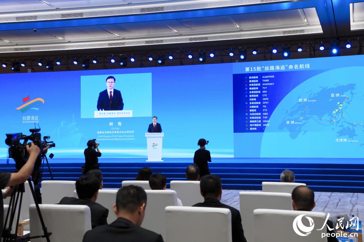 新增“絲路海運”命名航線發(fā)布。人民網 李唯一攝