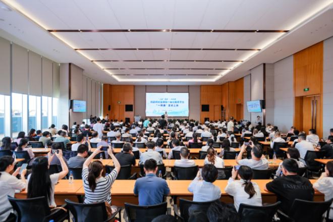 活動(dòng)現(xiàn)場(chǎng)。廈門市醫(yī)保局供圖