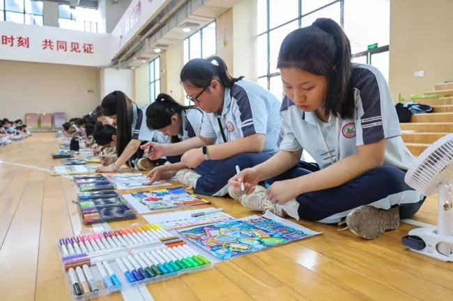 繪制網(wǎng)絡(luò)安全主題畫