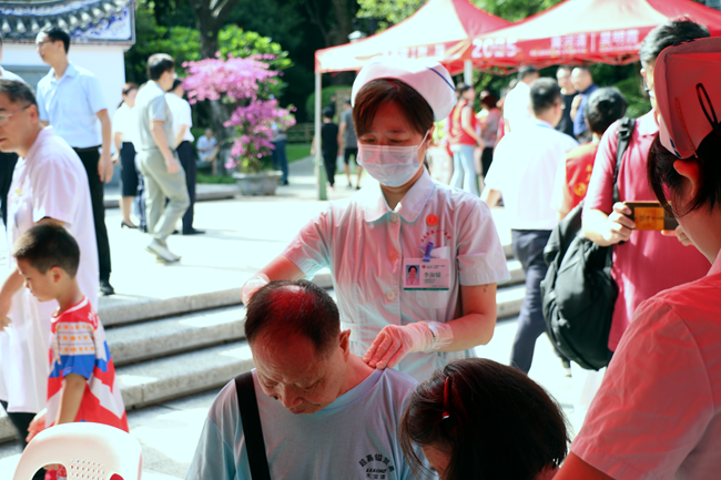 中醫(yī)外治體驗區(qū)