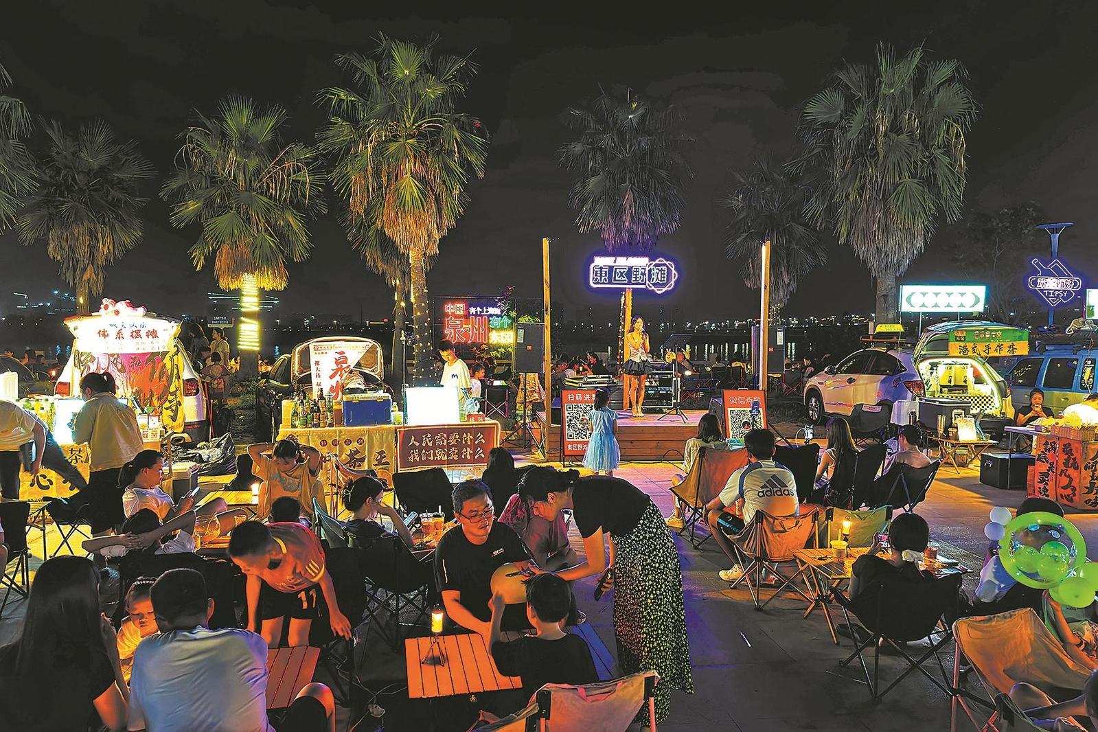 豐澤區(qū)東區(qū)野灘夜市。陳曉東攝