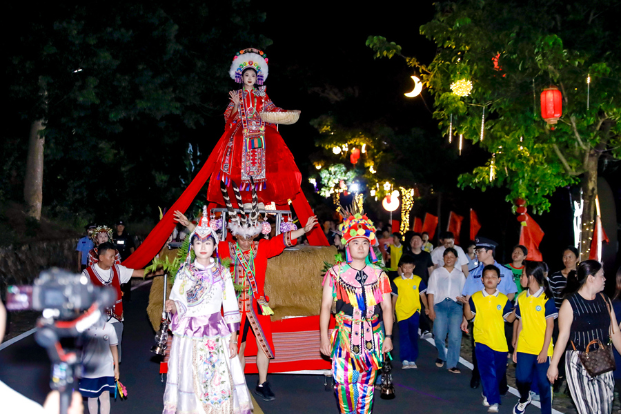 巡游隊伍。華安縣融媒體中心供圖