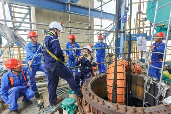 檢修現(xiàn)場(chǎng)