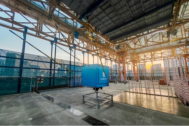 搭載于“云端智造工廠”內的柔性索驅機器人。楊龍基攝